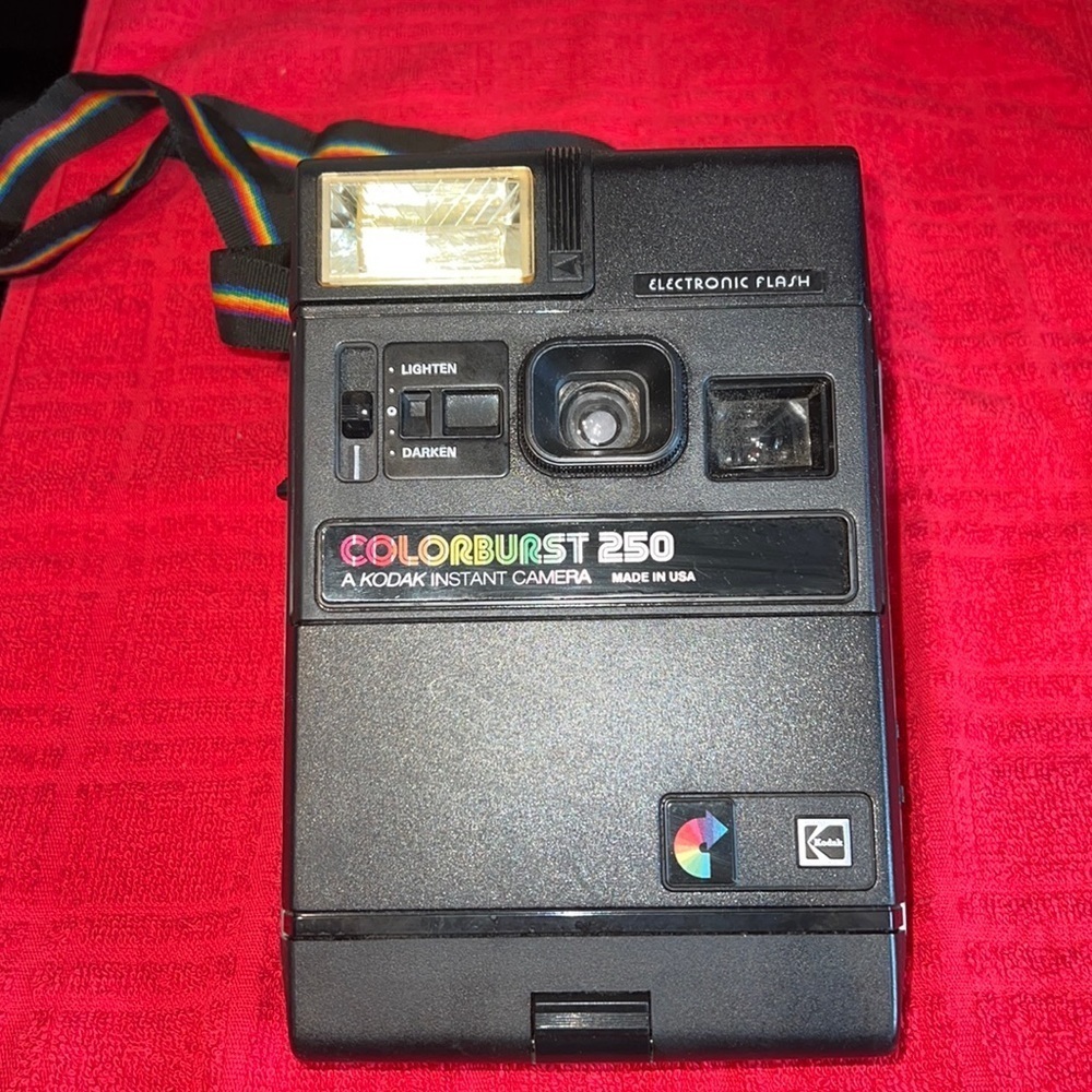 Vintage Kodak camera(-Read Description!!!!!!!!